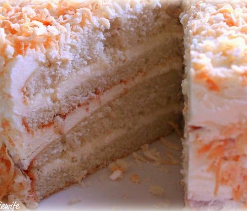 https://afeastfortheeyes.net/wp-content/uploads/2015/03/Coconutcakewithswissbuttercream-500x427.jpg