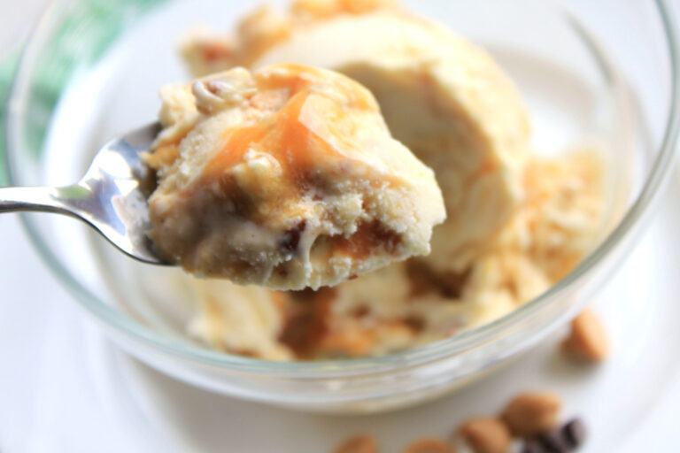How to Make Homemade Pralines and Cream Vanilla Egg Custard Ice Cream