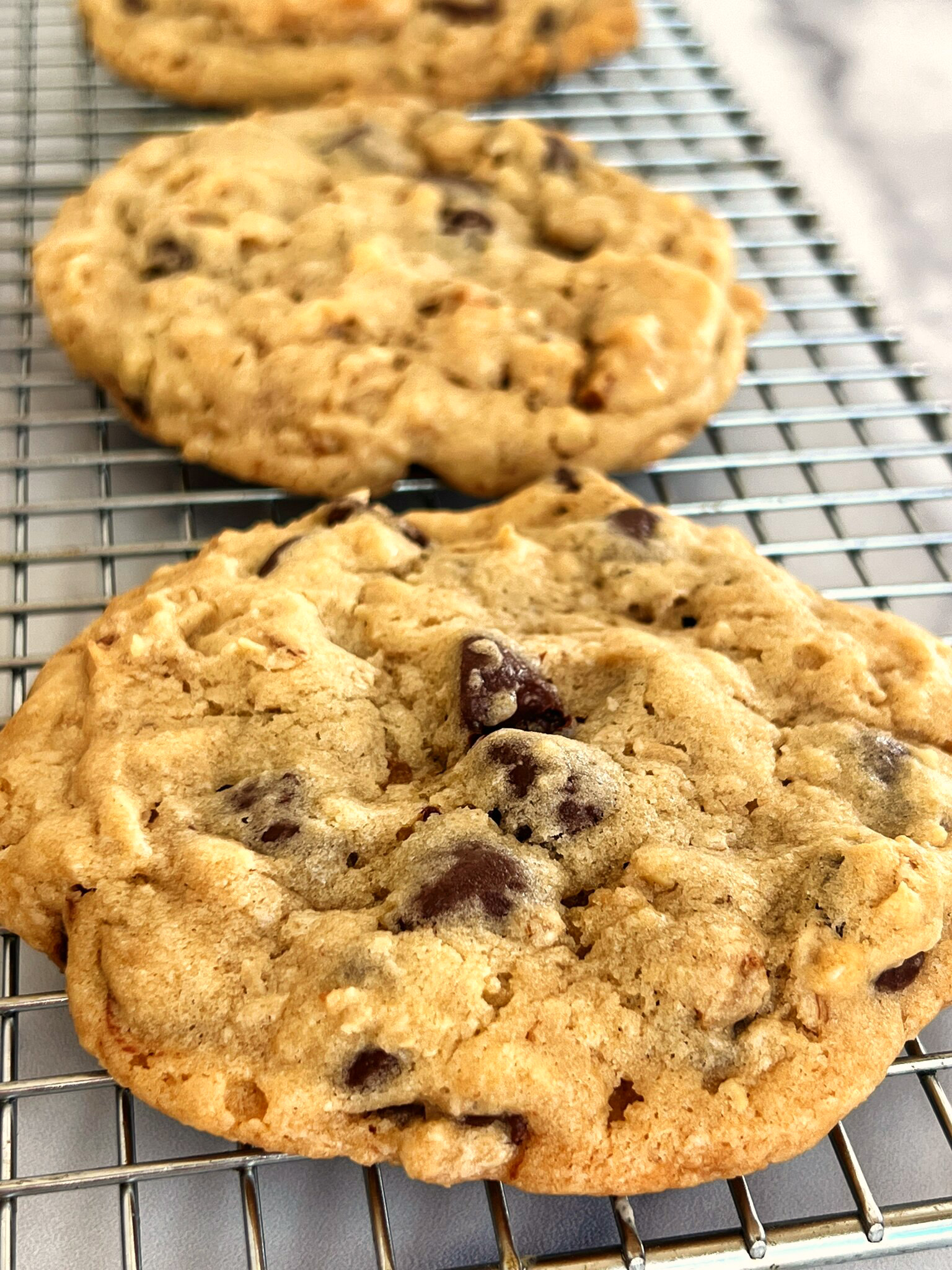 The Best DoubleTree Chocolate Chip Cookie Copycat Recipe - A Feast For ...