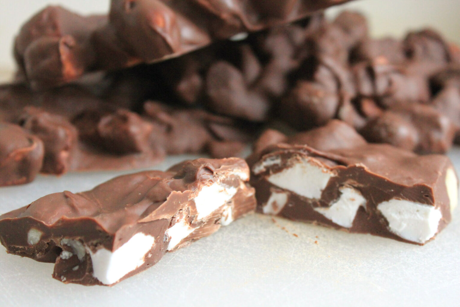 How to Make Homemade Aloha Rocky Road Candy - A Feast For The Eyes