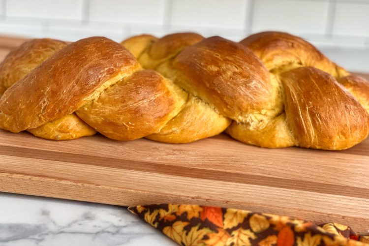 How to Make Pumpkin Spice Challah Bread
