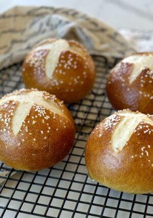 Perfectly baked Pretzel Bunds
