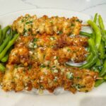 Skewers of Chicken Spiedini with fresh green beans